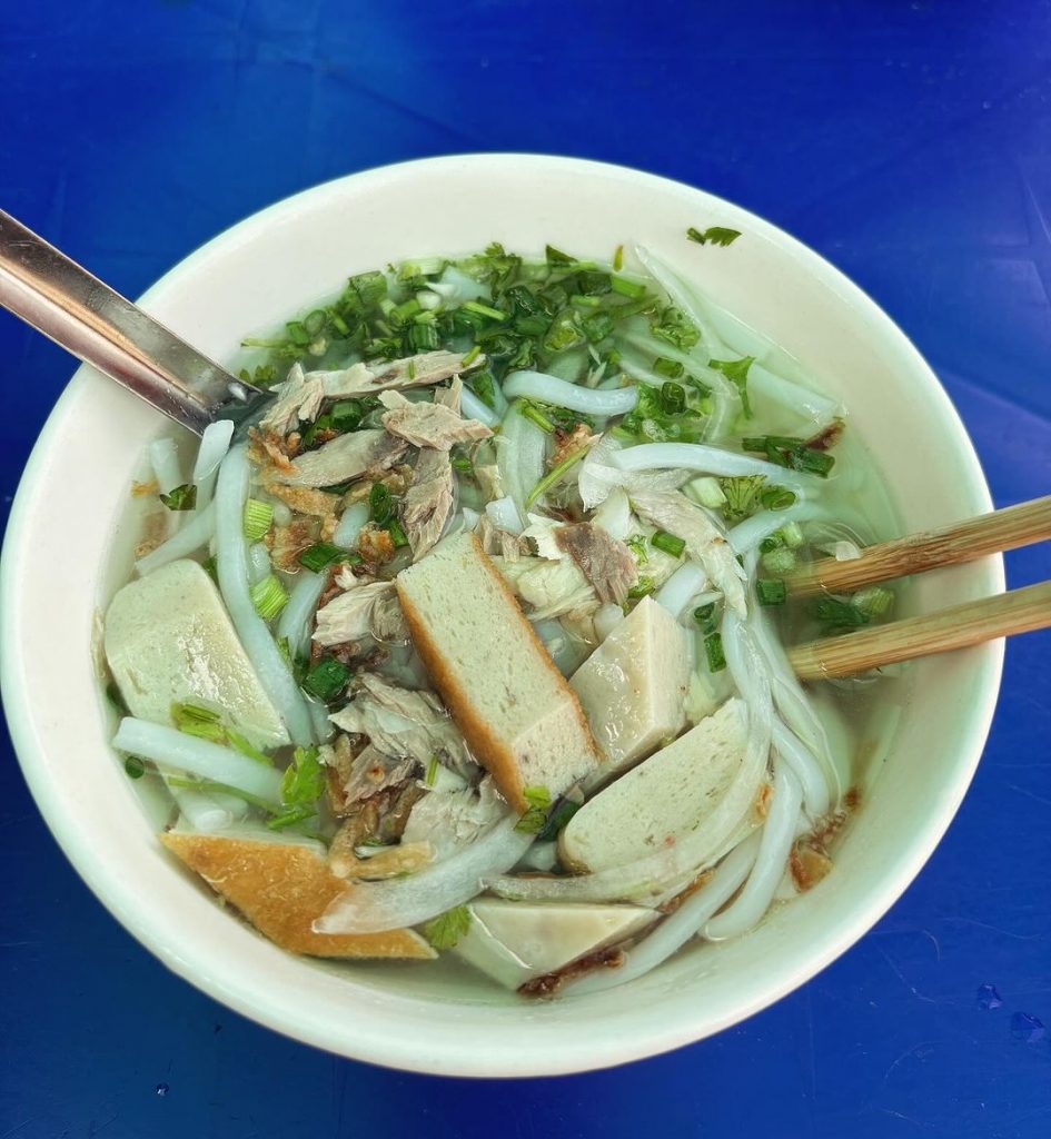 bánh canh chả cá phan rang